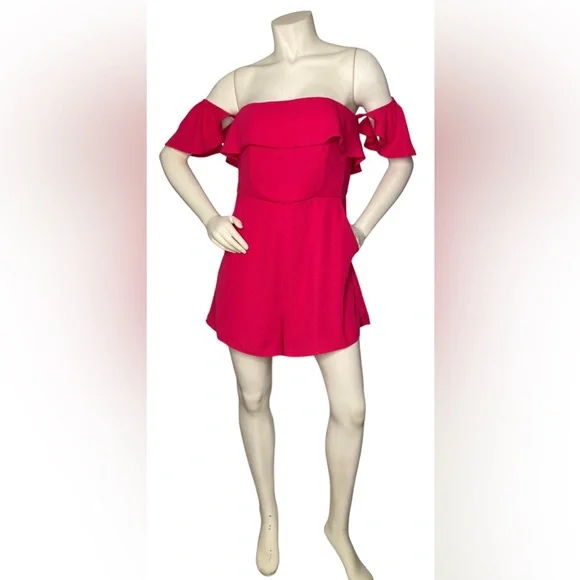 NWOT. SHINESTAR Pink Off Shoulder Flounce Sleeve Romper With Pockets - Picture 2 of 14